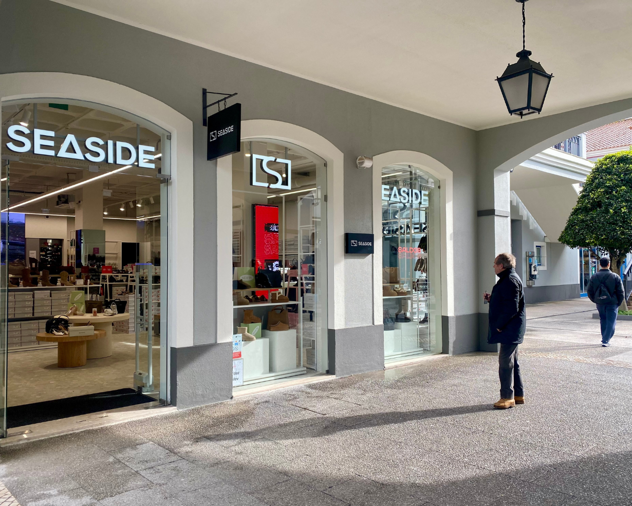 seaside camper outlet shopping